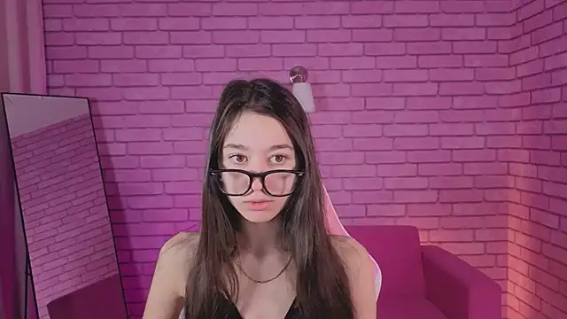 Nicole Brownie online show from 03-15-26, 01:33