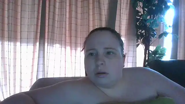 Sarahtjeuh  online show from 02-11-26, 01:16