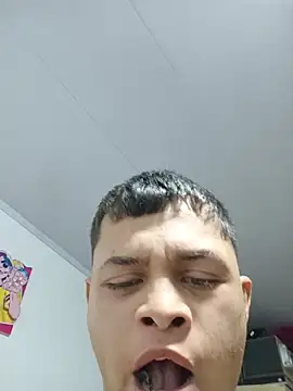 Snapshot of Andres_medi32 chatting on 02-02-26, 05:28 Andres medi32 online show from 02-02-26, 05:28