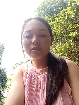 Snapshot of Rose-222 chatting on 05-15-26, 10:00 Rose-222 online show from 05-15-26, 10:00