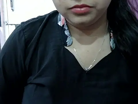 Cute Aliyaa online show from 04-21-26, 12:44