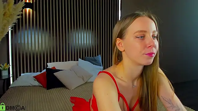 Tesssa Young online show from 02-18-26, 12:17