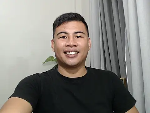 Snapshot of beraldick chatting on 03-09-26, 02:04 beraldick online show from 03-09-26, 02:04