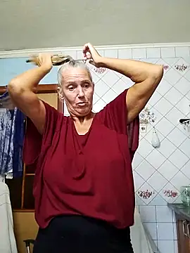 Snapshot of lukerya chatting on 10-08-25, 06:33 lukerya online show from 10-08-25, 06:33