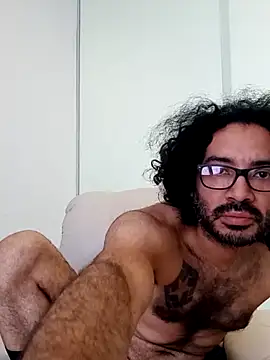 Snapshot of Batou1683 chatting on 04-18-26, 01:26 Batou1683 online show from 04-18-26, 01:26