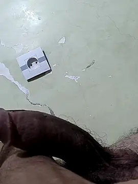 Nniiyakk online show from 06-16-26, 04:42