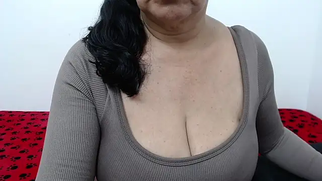 ElizabethMiler online show from 07-02-26, 06:25