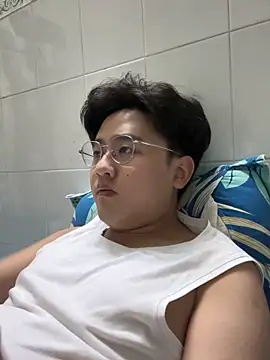 Kami Kazo online show from 04-11-26, 04:22