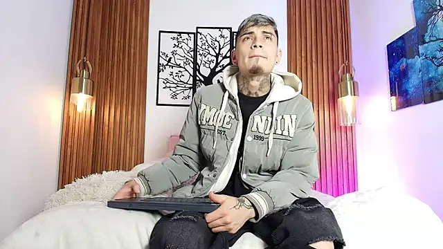 Max Hader online show from 03-04-26, 06:08