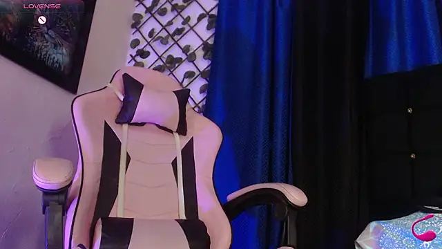 charlotte brawn online show from 03-03-26, 01:06