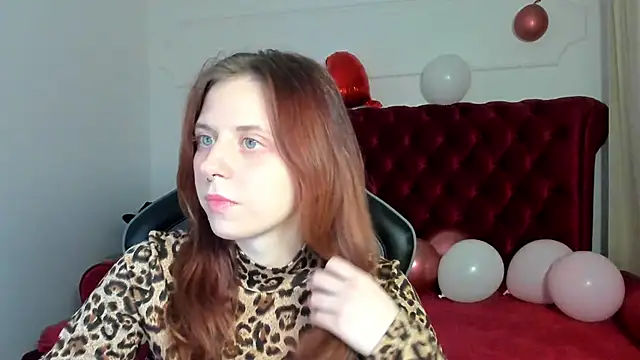 Snapshot of FreyaVey chatting on 02-19-26, 05:25 FreyaVey online show from 02-19-26, 05:25