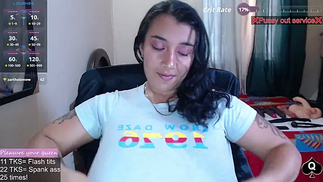 Snapshot of Robin_H00t_2 chatting on 05-21-26, 06:04 Robin H00t 2 online show from 05-21-26, 06:04