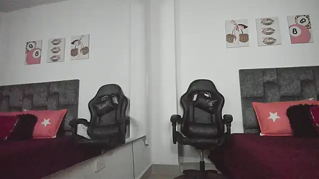 Isabella Moon9 online show from 05-22-26, 11:27
