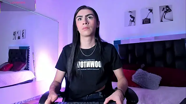 Isabella Moon9 online show from 07-18-26, 12:31