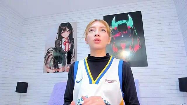 AlanaaHell online show from 02-18-26, 04:47