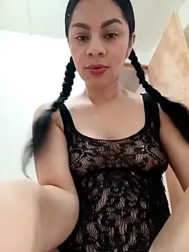 luna pinky online show from 03-09-26, 04:00