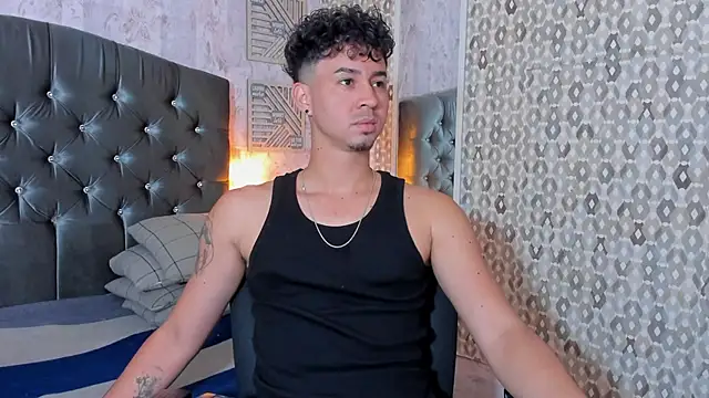 iam logan online show from 02-11-26, 04:28