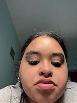 Aloyenita online show from 05-08-26, 10:42