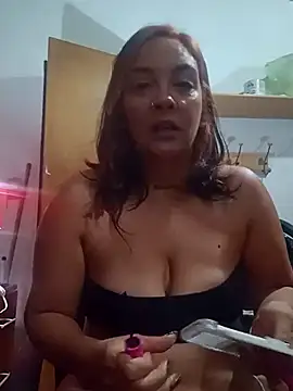 Snapshot of kuramaqueen chatting on 04-07-26, 04:57 kuramaqueen online show from 04-07-26, 04:57
