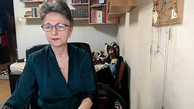 Snapshot of katemodel chatting on 10-23-25, 09:30 katemodel online show from 10-23-25, 09:30