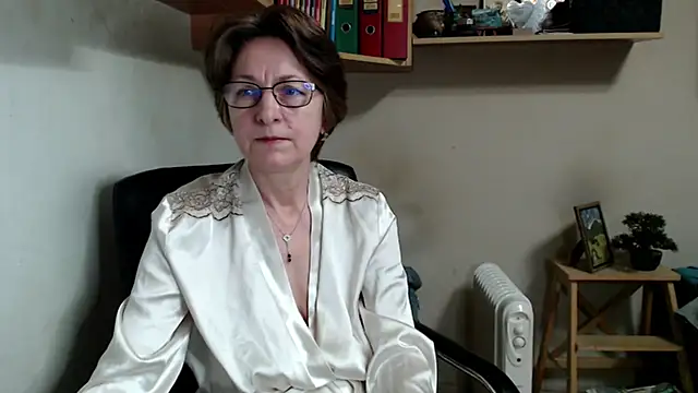 katemodel online show from 02-16-26, 07:26