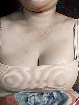 Reina Fcup01 online show from 03-31-26, 01:51