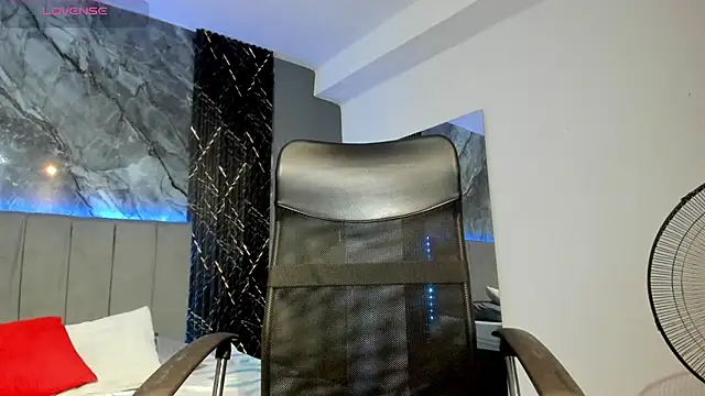 milo cruz  online show from 02-13-26, 05:58