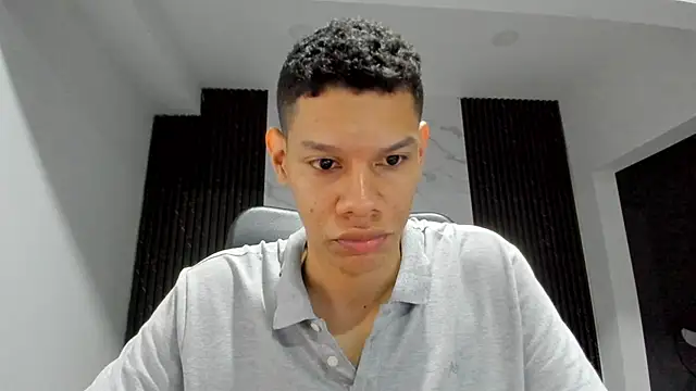 Snapshot of milo_cruz_ chatting on 04-18-26, 02:59 milo cruz online show from 04-18-26, 02:59