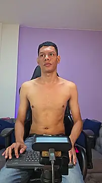 Snapshot of milo_cruz_ chatting on 07-23-26, 01:09 milo cruz online show from 07-23-26, 01:09