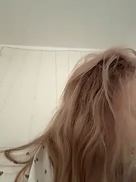 MollyHilton online show from 04-20-26, 11:24