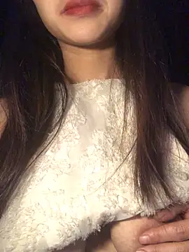 uyensexy online show from 02-10-26, 03:10