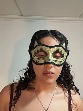 ineesdelreyy online show from 04-07-26, 08:20