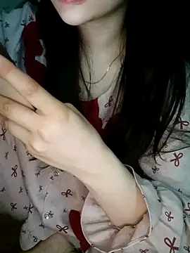 Snapshot of Moe-moex chatting on 03-08-26, 10:57 Moe-moex online show from 03-08-26, 10:57