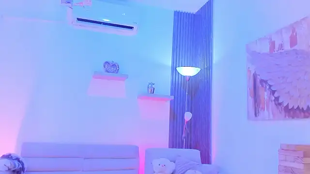 TAHIELA  online show from 02-10-26, 11:03