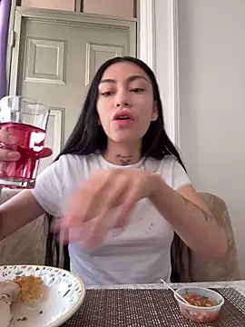 Bonny Eva online show from 04-12-26, 07:52