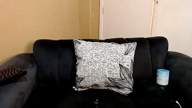 AppleAsss online show from 05-07-26, 02:06