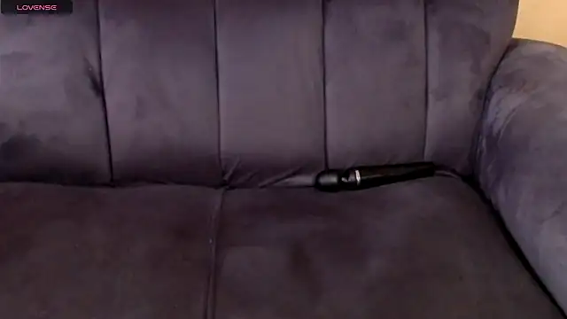 AppleAsss online show from 06-15-26, 01:57