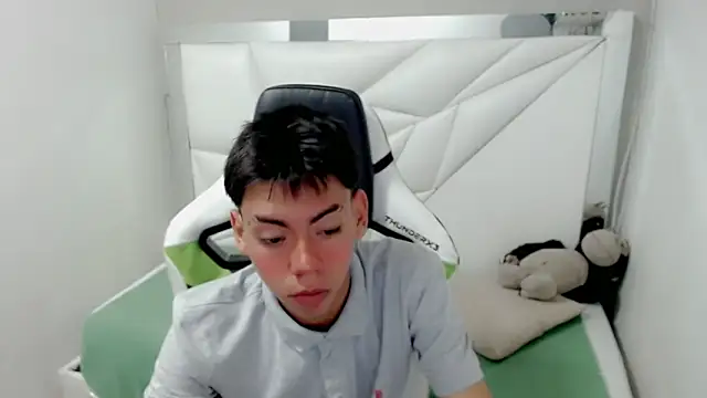 Liarr  online show from 02-02-26, 07:56