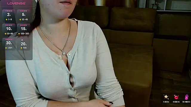 Snapshot of NotYourDoll chatting on 01-26-25, 08:03 NotYourDoll online show from 01-26-25, 08:03