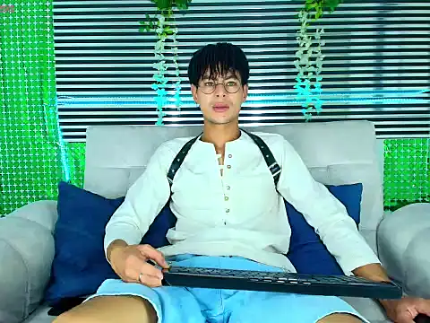 ThiiagoSaeenz online show from 03-23-26, 05:50