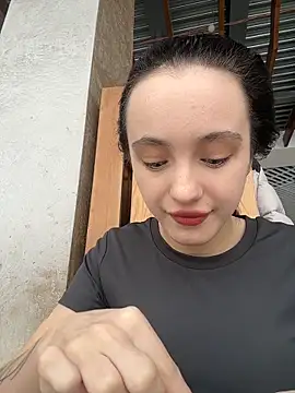 Snapshot of MiaTee chatting on 02-07-26, 04:27 MiaTee online show from 02-07-26, 04:27