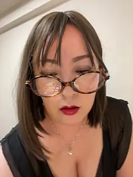 Mitsuco surflady online show from 04-23-26, 06:21