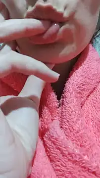 Snapshot of sukinira chatting on 05-26-26, 01:56 sukinira online show from 05-26-26, 01:56