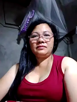 Cold-girlr12 online show from 05-04-26, 03:19