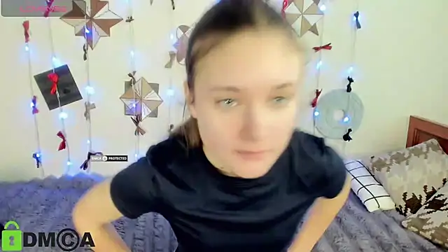 Elina X online show from 06-13-26, 01:31