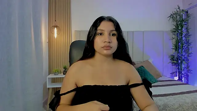 Victoria Rosee online show from 04-17-26, 01:03