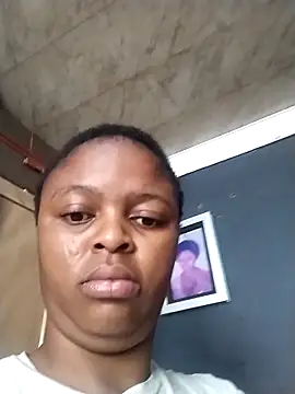 PrettyLisa26 online show from 04-21-26, 05:58