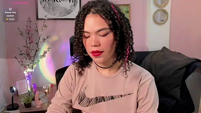 Monic Bellucci online show from 02-17-26, 03:08