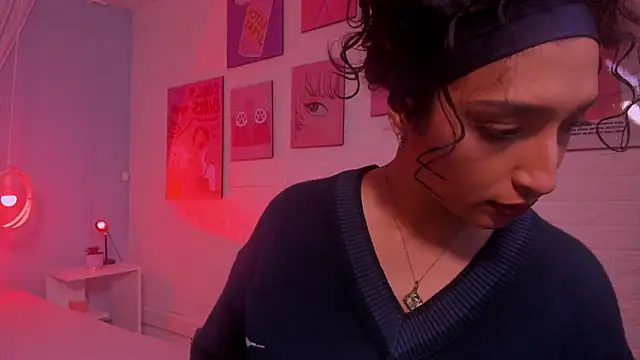 Cleo Foxx online show from 06-10-26, 12:04