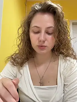 Snapshot of AsynaYuuki chatting on 05-28-26, 02:14 AsynaYuuki online show from 05-28-26, 02:14